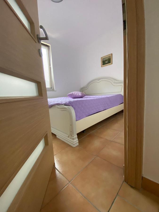 Apartamento Apartman Ana Žuljana Exterior foto