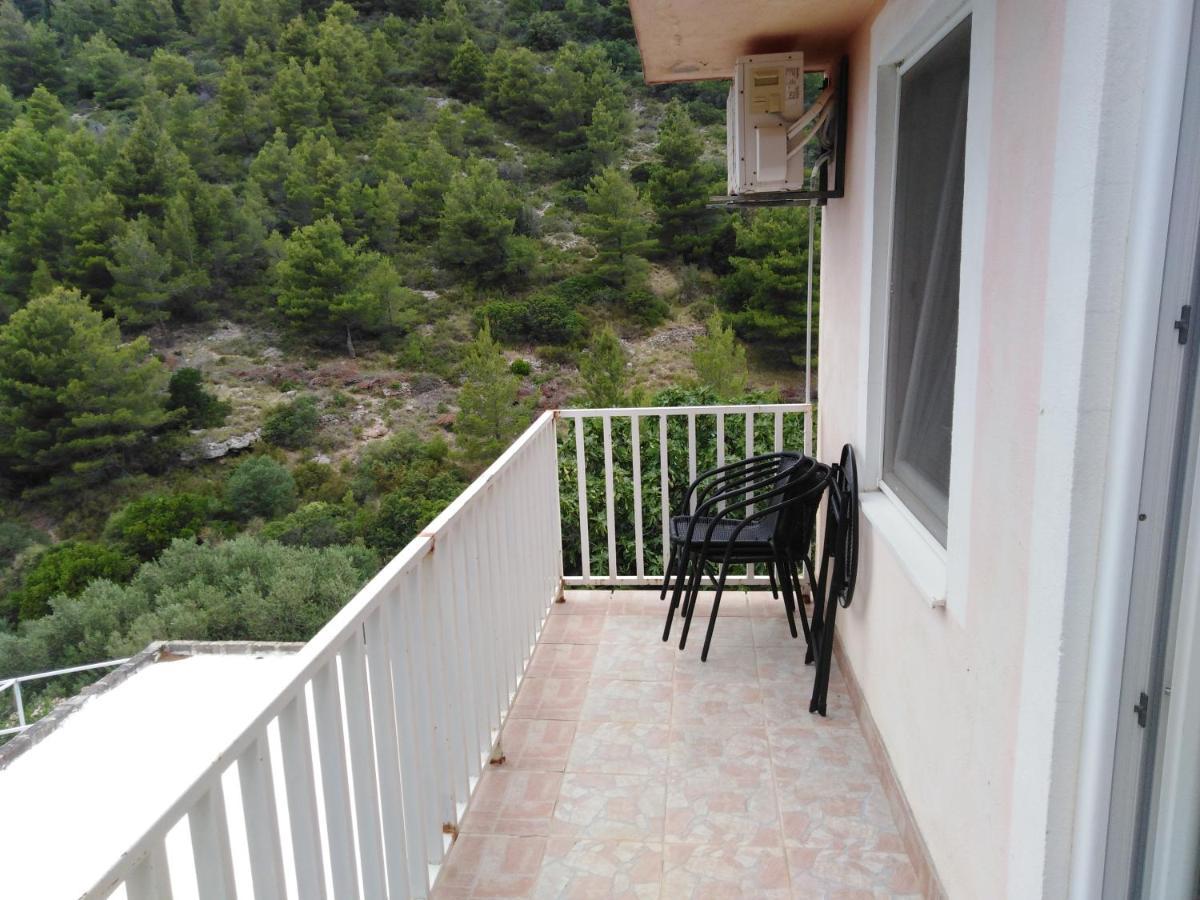 Apartamento Apartman Ana Žuljana Exterior foto